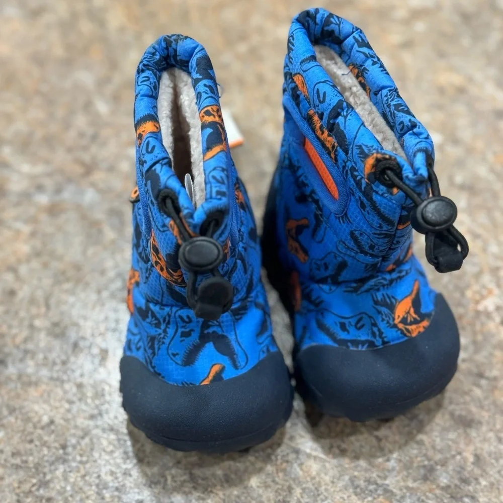New Bogs Boots - Picture 2 of 7